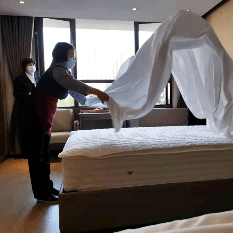 武钢宾馆举办服务人员技能大比拼，全面提升服务质量